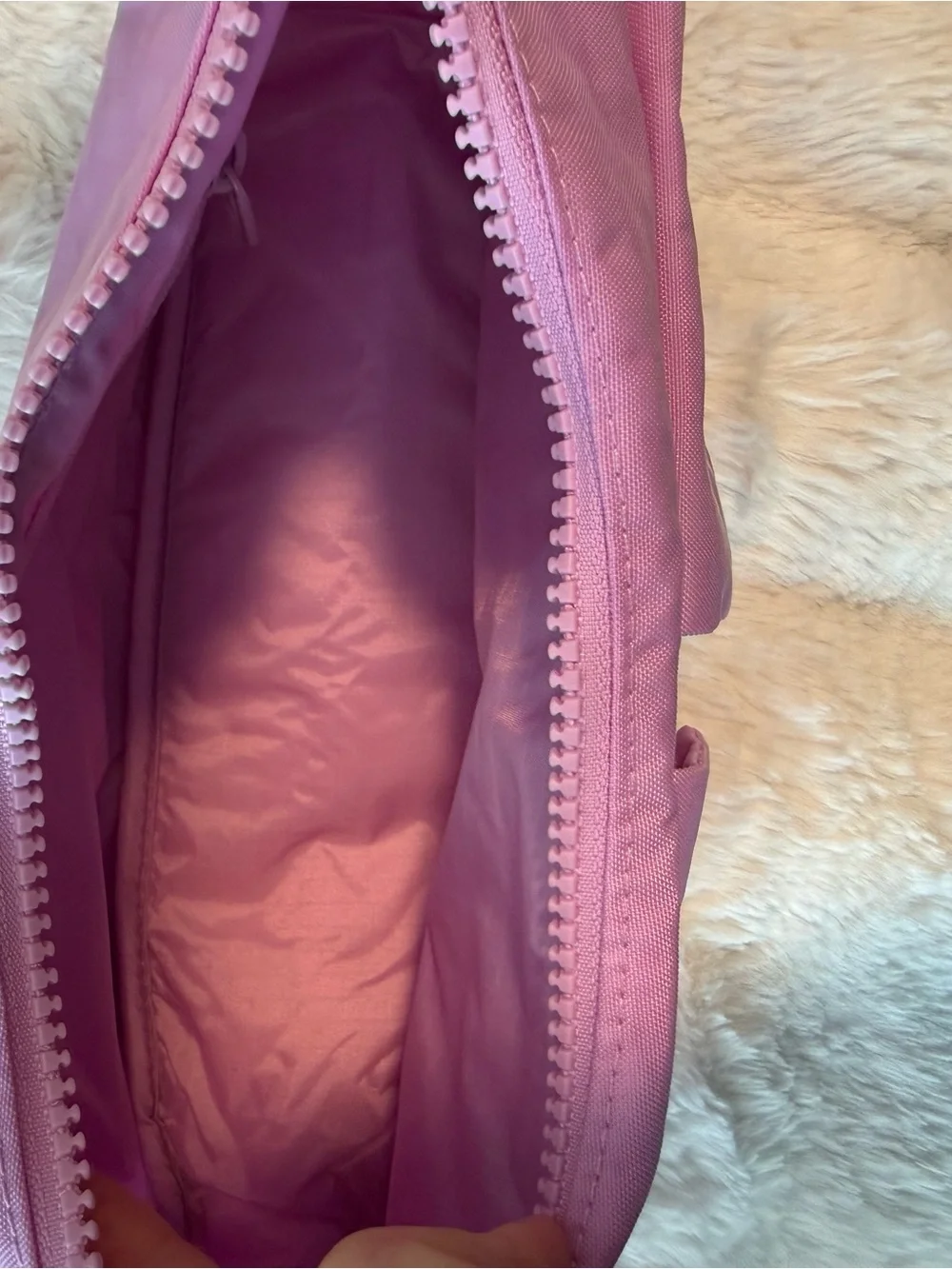Baggu Lilac Shoulder Bag with Front Pockets - Picture 4 of 4